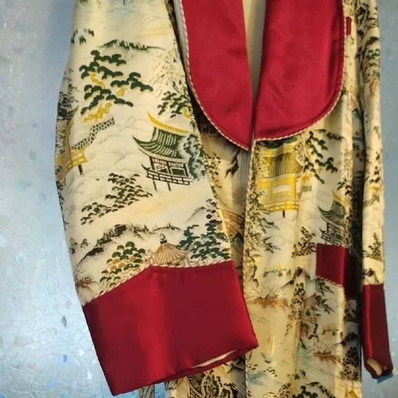 Vintage Japanese Smoking Jacket - Picture 8 of 17